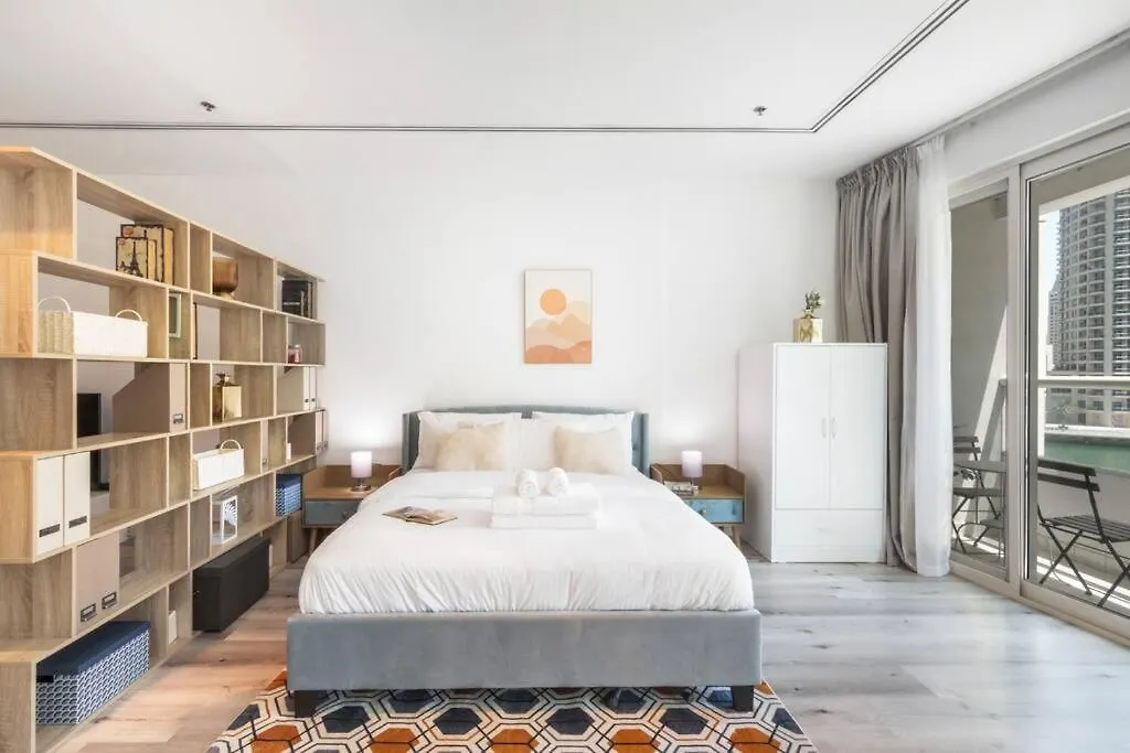 First Class Studio Serene Marina Views Dubai United Arab Emirates